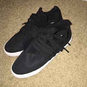 Brand new Steve Madden Sneakers. Worn once